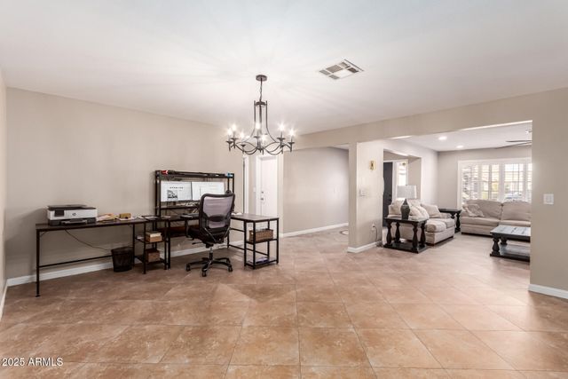 4037 S TAYLOR Drive, Tempe, AZ 85282