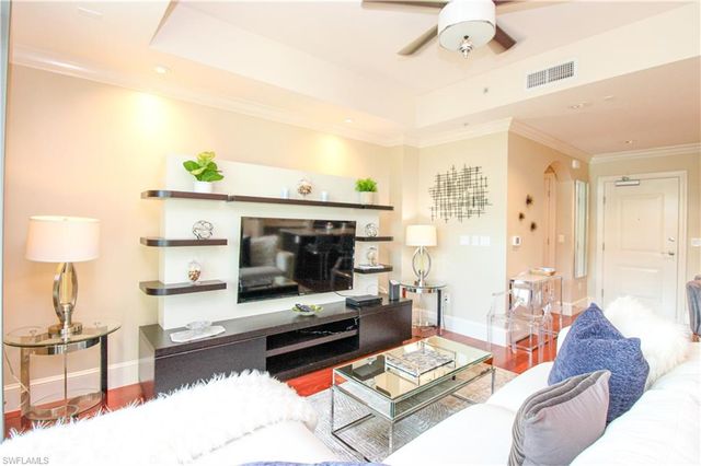 9123 Strada PL 7410, Naples, FL 34108