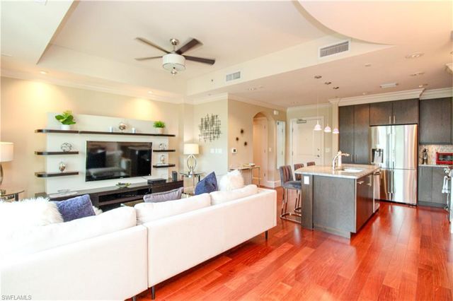 9123 Strada PL 7410, Naples, FL 34108