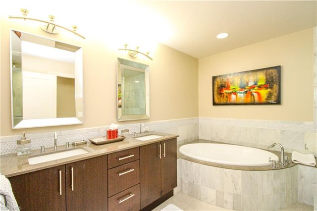 9123 Strada PL 7410, Naples, FL 34108