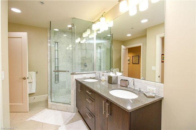 9123 Strada PL 7410, Naples, FL 34108