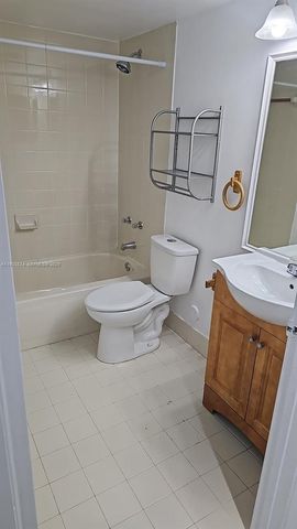 8540 SW 212th St 101, Cutler Bay, FL 33189