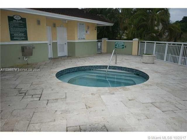 8540 SW 212th St 101, Cutler Bay, FL 33189