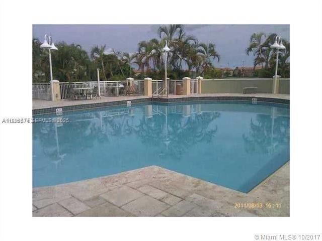 8540 SW 212th St 101, Cutler Bay, FL 33189