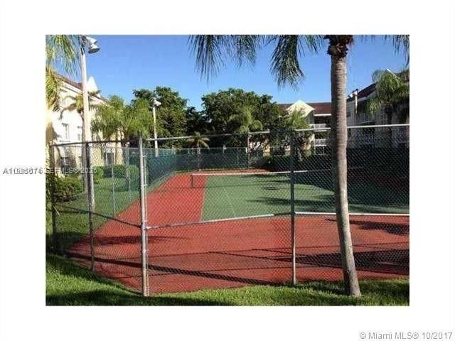 8540 SW 212th St 101, Cutler Bay, FL 33189
