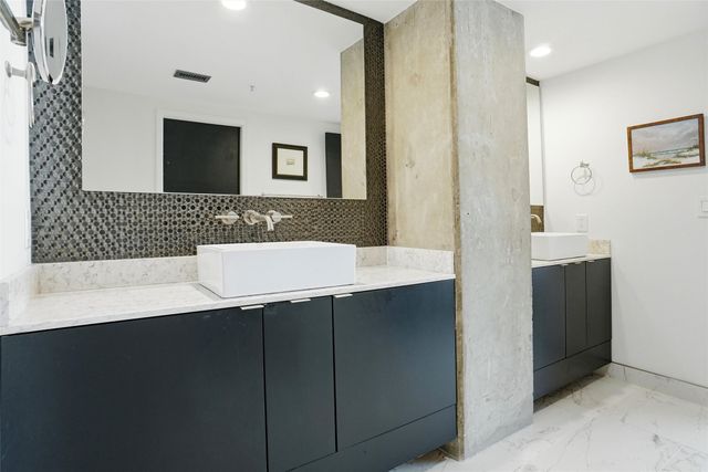 2011 Cedar Springs Road 104, Dallas, TX 75201