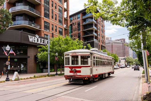 2011 Cedar Springs Road 104, Dallas, TX 75201