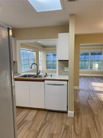 3090 SUNSET POINT ROAD, Clearwater, FL 33759