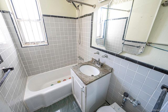 2552 E 7 Street 1H, Brooklyn, NY 11235