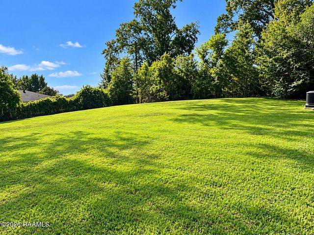 402 Attakapas Road, Lafayette, LA 70501