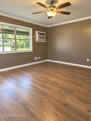 402 Attakapas Road, Lafayette, LA 70501