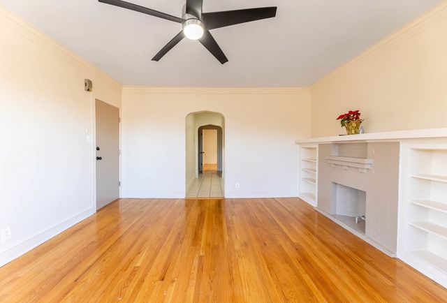 6352 S Francisco Avenue 2, Chicago, IL 60629