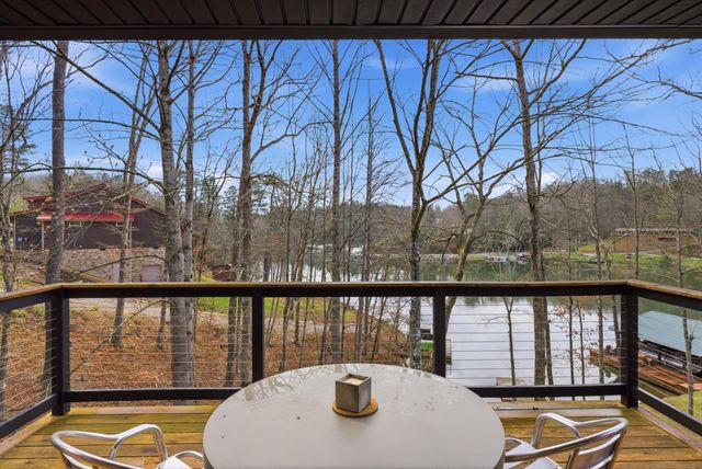 1063 Cliffs Edge Road, East Bernstadt, KY 40729