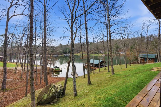 1063 Cliffs Edge Road, East Bernstadt, KY 40729