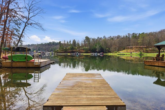 1063 Cliffs Edge Road, East Bernstadt, KY 40729