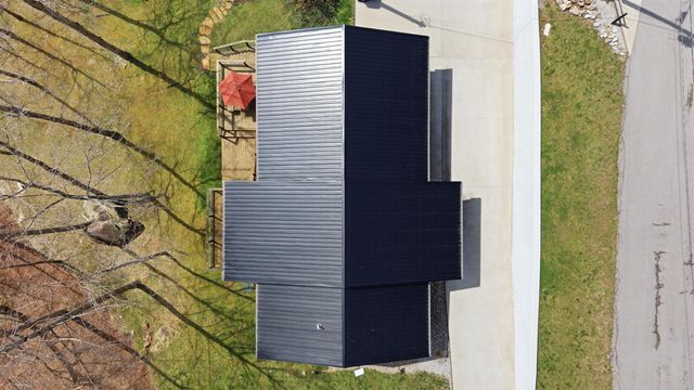 1063 Cliffs Edge Road, East Bernstadt, KY 40729