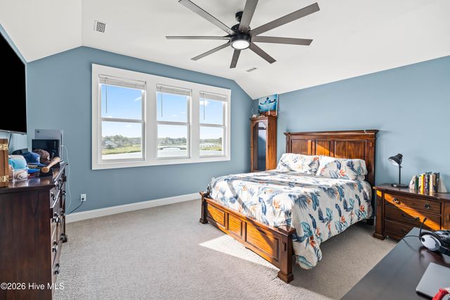 262 Spicer Lake Drive, Holly Ridge, NC 28445