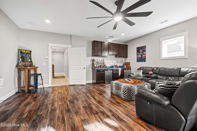 262 Spicer Lake Drive, Holly Ridge, NC 28445