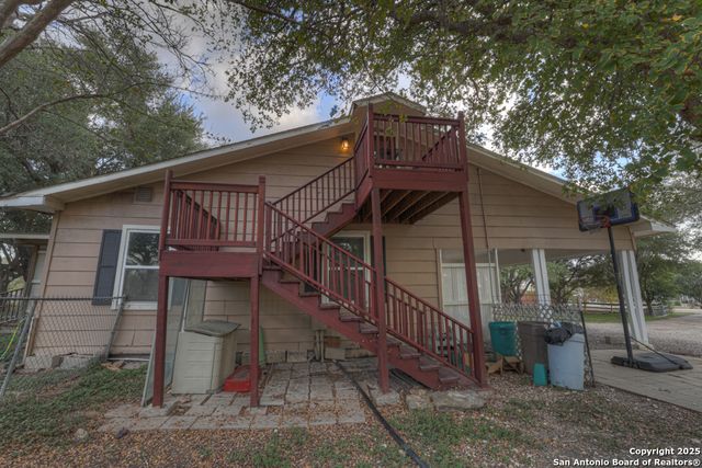 311 Weiss, New Braunfels, TX 78130