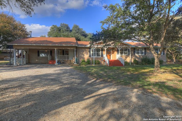 311 Weiss, New Braunfels, TX 78130