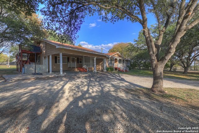 311 Weiss, New Braunfels, TX 78130