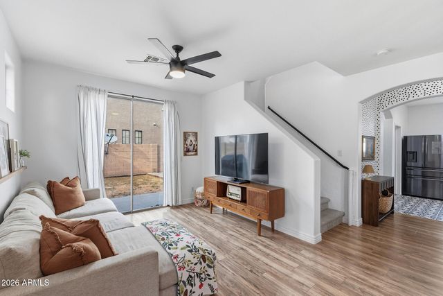 2382 W SLEEPY RANCH Road, Phoenix, AZ 85085