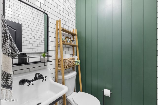 2382 W SLEEPY RANCH Road, Phoenix, AZ 85085