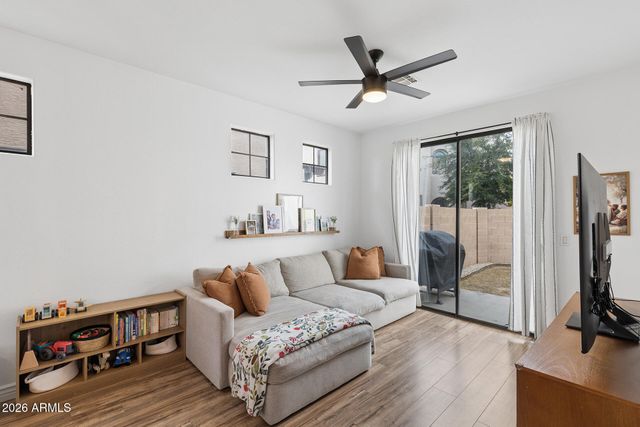 2382 W SLEEPY RANCH Road, Phoenix, AZ 85085