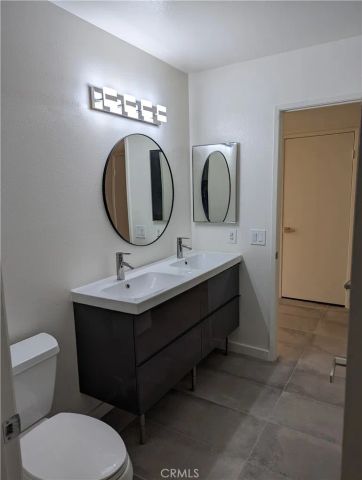 200 E Racquet Club Road 13, Palm Springs, CA 92262