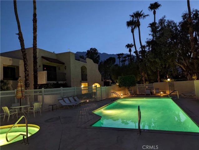 200 E Racquet Club Road 13, Palm Springs, CA 92262