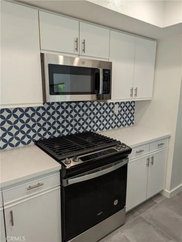 200 E Racquet Club Road 13, Palm Springs, CA 92262