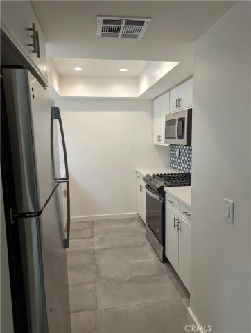 200 E Racquet Club Road 13, Palm Springs, CA 92262