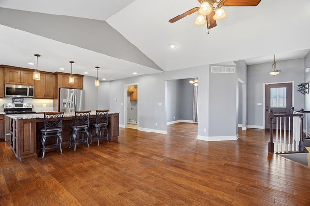 5301 TALL TREE CT, Columbia, MO 65202