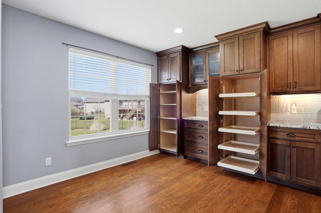 5301 TALL TREE CT, Columbia, MO 65202