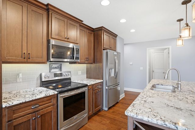 5301 TALL TREE CT, Columbia, MO 65202