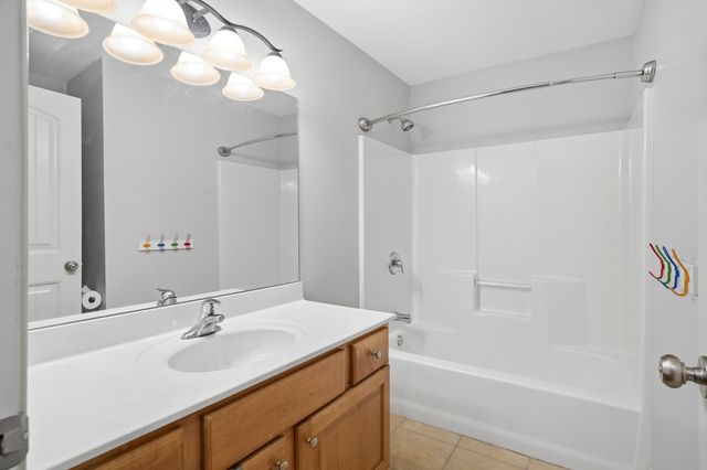 5301 TALL TREE CT, Columbia, MO 65202