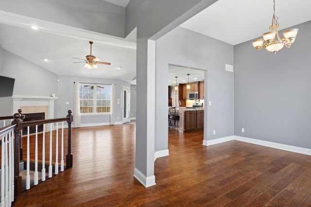 5301 TALL TREE CT, Columbia, MO 65202