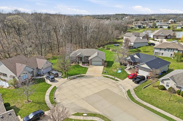 5301 TALL TREE CT, Columbia, MO 65202