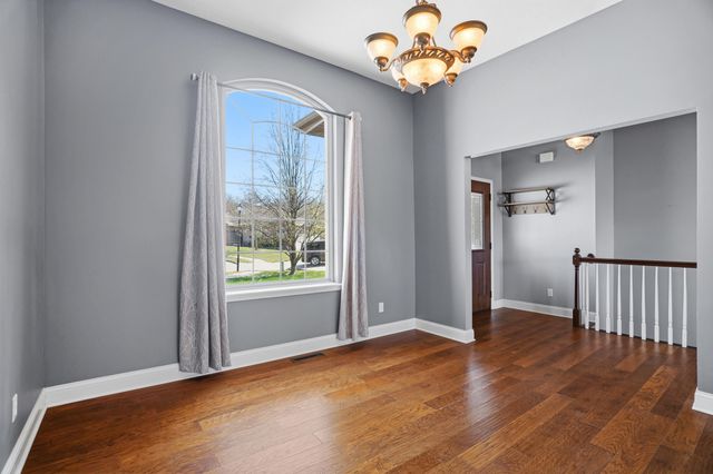 5301 TALL TREE CT, Columbia, MO 65202