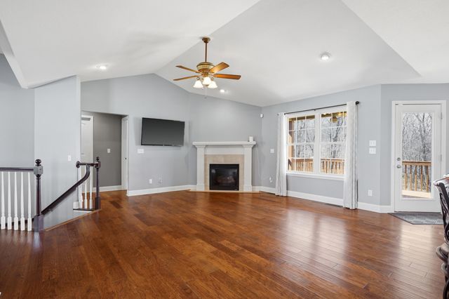 5301 TALL TREE CT, Columbia, MO 65202