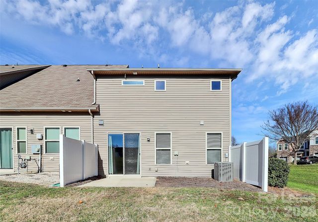 5688 Garrow Glen Road, Charlotte, NC 28278