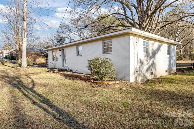 151 Central Avenue, Norwood, NC 28128