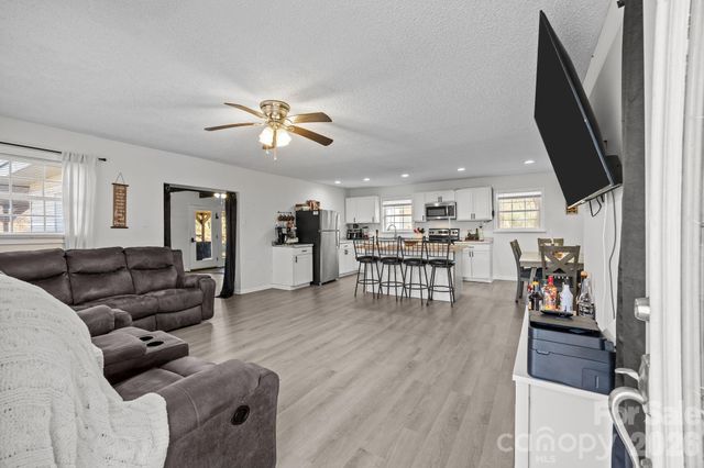 151 Central Avenue, Norwood, NC 28128