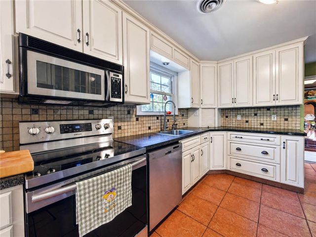 745 Gottwald Drive, Salisbury Twp, PA 18015
