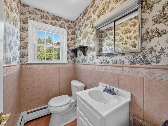 745 Gottwald Drive, Salisbury Twp, PA 18015