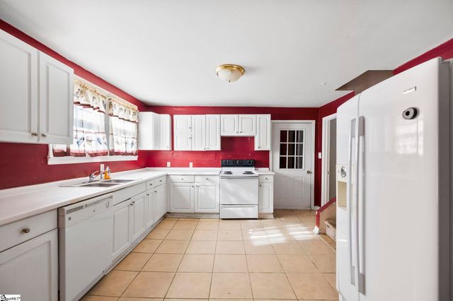 4 Huff Drive, Greenville, SC 29611