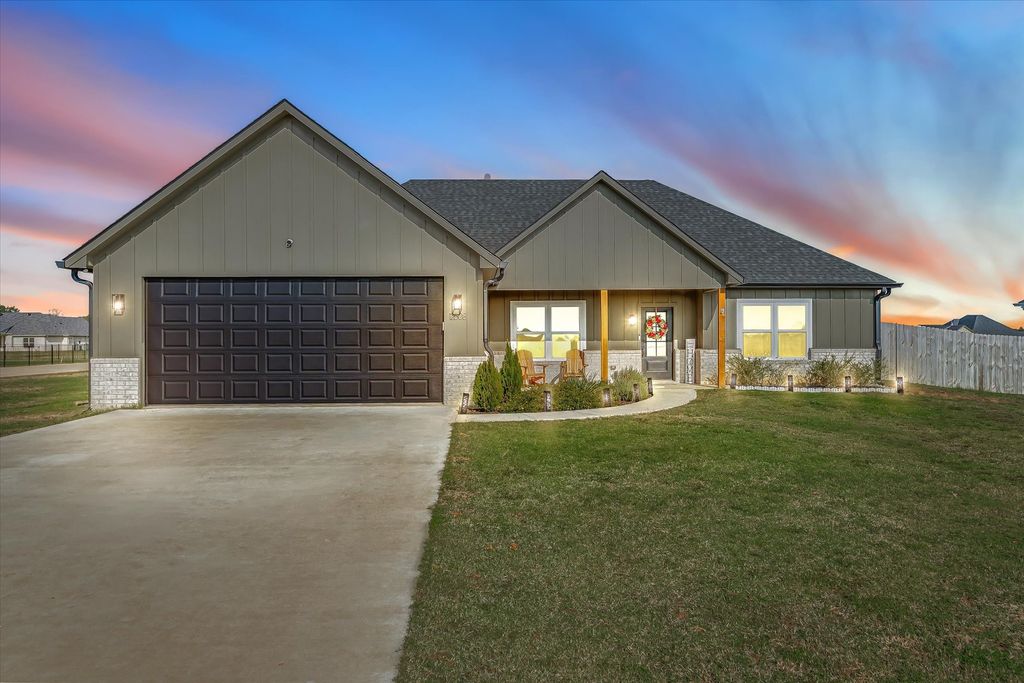 12608 CR 499, Lindale, TX 75771