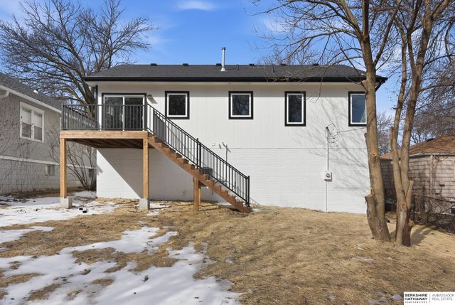 911 N 50th Avenue, Omaha, NE 68132