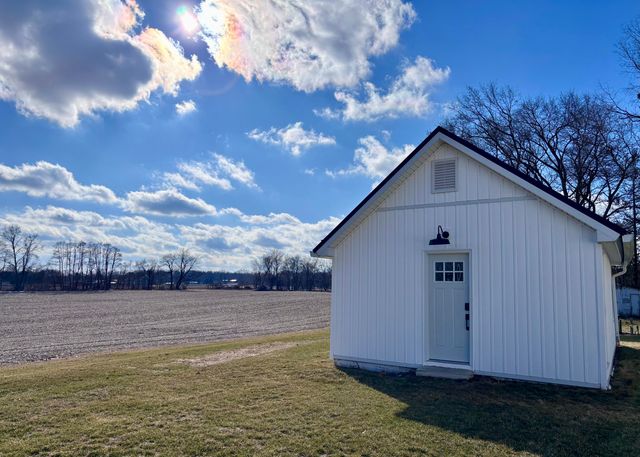 69640-B Carls Road, Sturgis, MI 49091