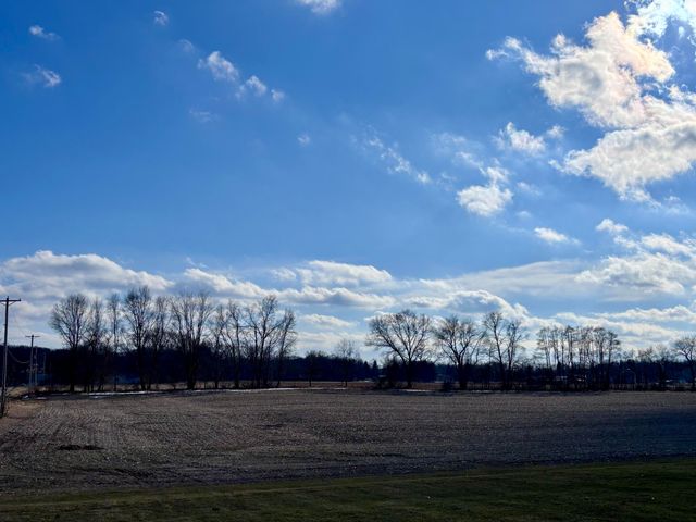 69640-B Carls Road, Sturgis, MI 49091